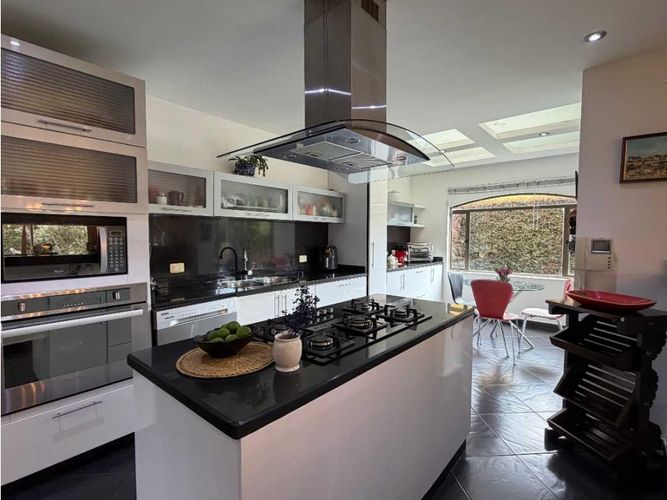 Casa de 4 alcobas en venta en Pueblo Viejo, Cota, 670 m² · foto 6 de 24