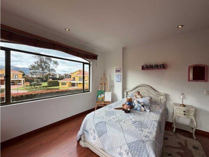 Casa de 4 alcobas en venta en Pueblo Viejo, Cota, 670 m² · foto 18 de 24