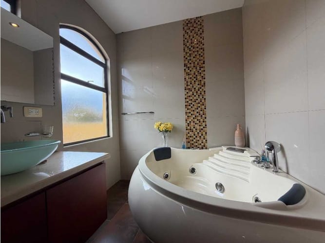 Casa de 4 alcobas en venta en Pueblo Viejo, Cota, 670 m² · foto 24 de 24