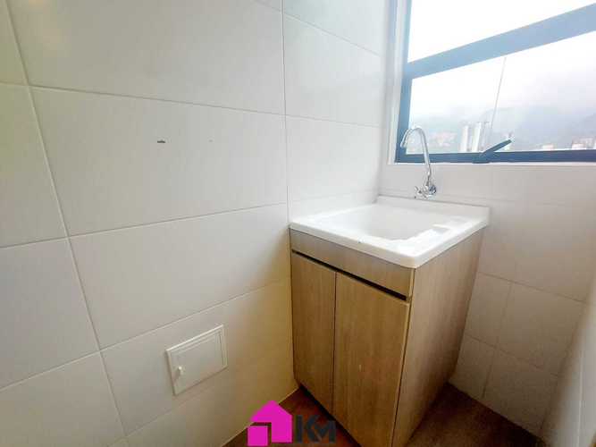 Apartamento de 1 alcoba en venta en Escuela De Infanteria, Bogotá, 62 m² · foto 10 de 24