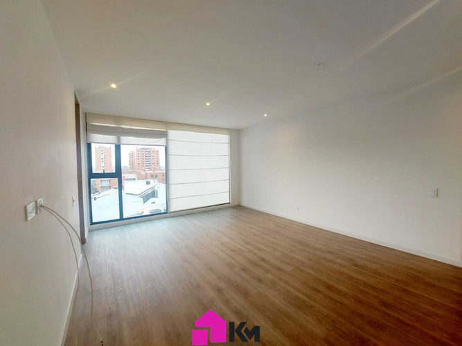 Apartamento de 1 alcoba en venta en Escuela De Infanteria, Bogotá, 62 m² · foto 2 de 24