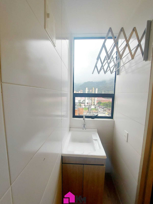 Apartamento de 1 alcoba en venta en Escuela De Infanteria, Bogotá, 62 m² · foto 11 de 24