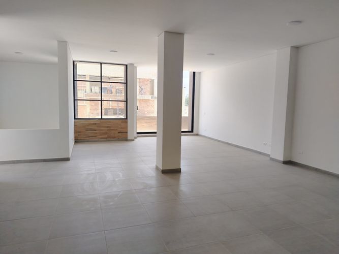 Bodega en arriendo en Zona Centro, Madrid, 1859 m² · foto 23 de 24