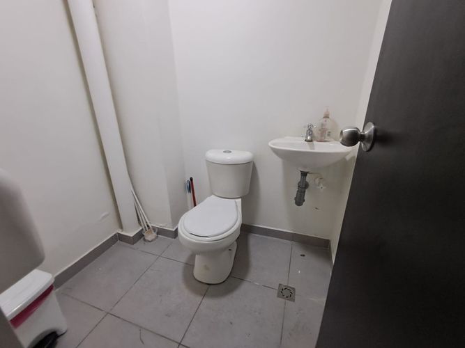Bodega en arriendo en Zona Centro, Envigado, 300 m² · foto 2 de 8