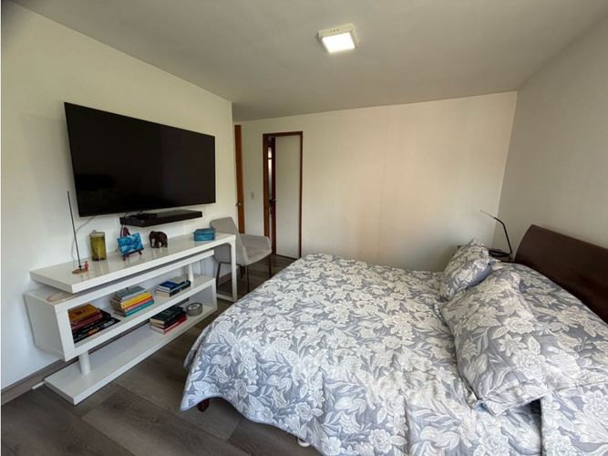 Apartamento de 2 alcobas en venta en Transversal Inferior, Medellín, 95 m² · foto 7 de 13