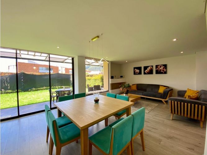 Casa de 3 alcobas en venta en Las Villas, Cajicá, 170 m² · foto 2 de 24