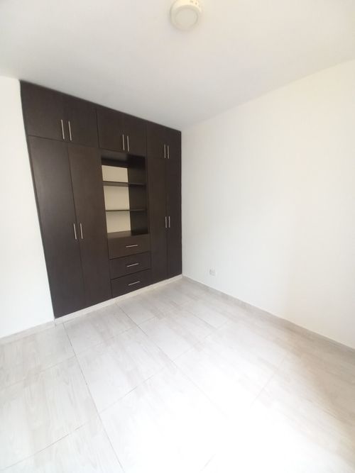 Apartamento de 3 alcobas en venta en Ub. Comfatolima, Ibagué, 42 m² · foto 8 de 24