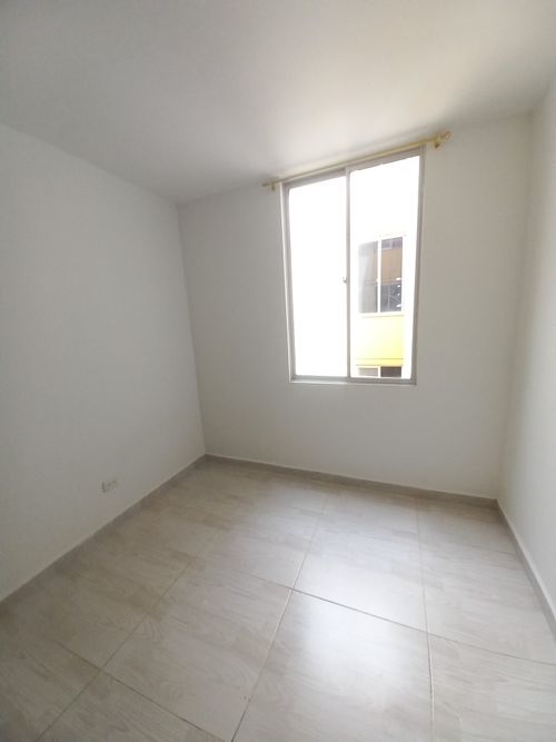Apartamento de 3 alcobas en venta en Ub. Comfatolima, Ibagué, 42 m² · foto 9 de 24