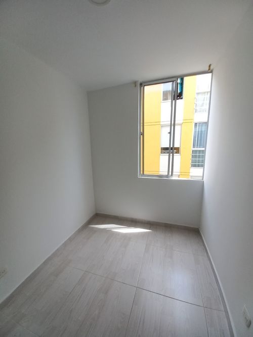 Apartamento de 3 alcobas en venta en Ub. Comfatolima, Ibagué, 42 m² · foto 11 de 24