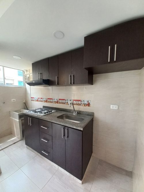 Apartamento de 3 alcobas en venta en Ub. Comfatolima, Ibagué, 42 m² · foto 18 de 24