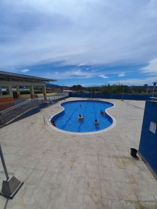 Apartamento de 3 alcobas en venta en Ub. Comfatolima, Ibagué, 42 m² · foto 23 de 24