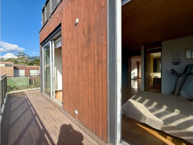 Casa de 4 alcobas en venta en Loma El Atravesado, Envigado, 345 m² · foto 16 de 24