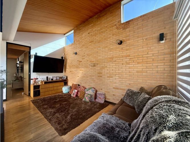 Casa de 4 alcobas en venta en Loma El Atravesado, Envigado, 345 m² · foto 20 de 24