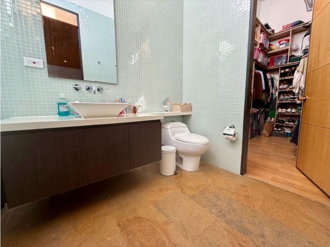 Casa de 4 alcobas en venta en Loma El Atravesado, Envigado, 345 m² · foto 24 de 24