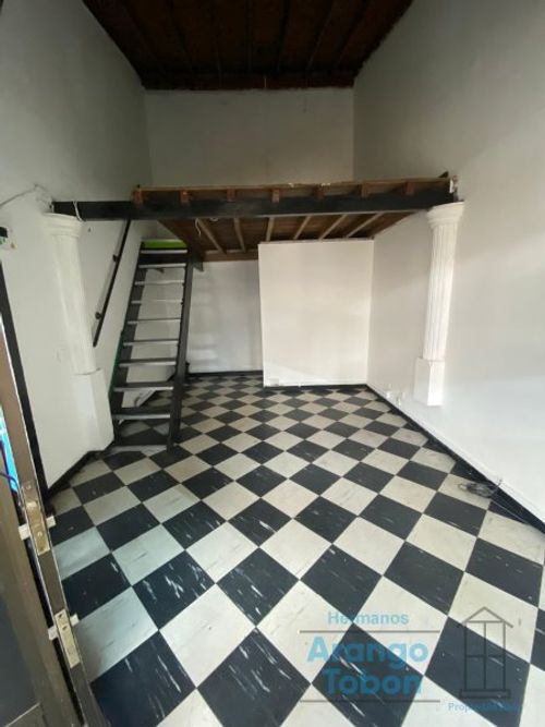 Local en arriendo en La Candelaria, Medellín, 25 m² · foto 2 de 7
