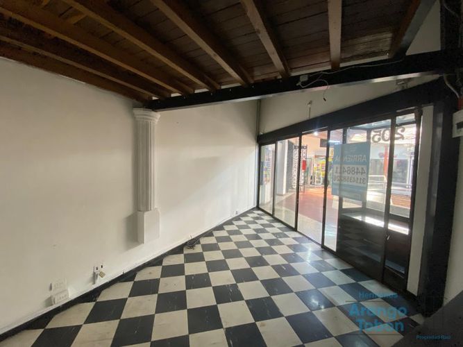Local en arriendo en La Candelaria, Medellín, 25 m² · foto 5 de 7