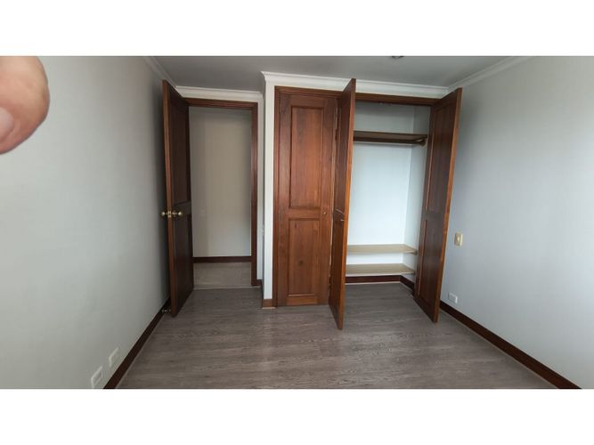 Apartamento de 3 alcobas en arriendo en Los Balsos, Medellín, 240 m² · foto 16 de 24