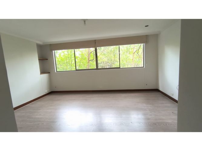 Apartamento de 3 alcobas en arriendo en Los Balsos, Medellín, 240 m² · foto 18 de 24