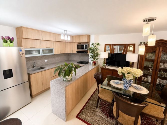 Casa de 3 alcobas en venta en La Ceja, 135 m² · foto 2 de 16