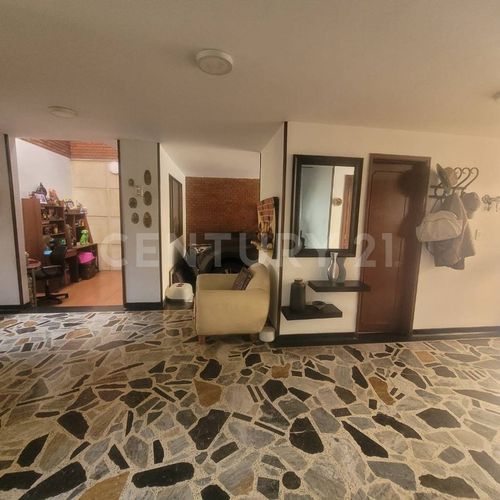 Apartamento de 5 alcobas en arriendo en Normandia, Bogotá, 310 m² · foto 7 de 24