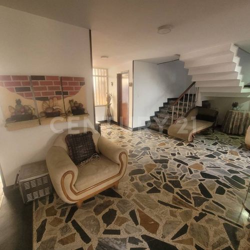 Apartamento de 5 alcobas en arriendo en Normandia, Bogotá, 310 m² · foto 9 de 24