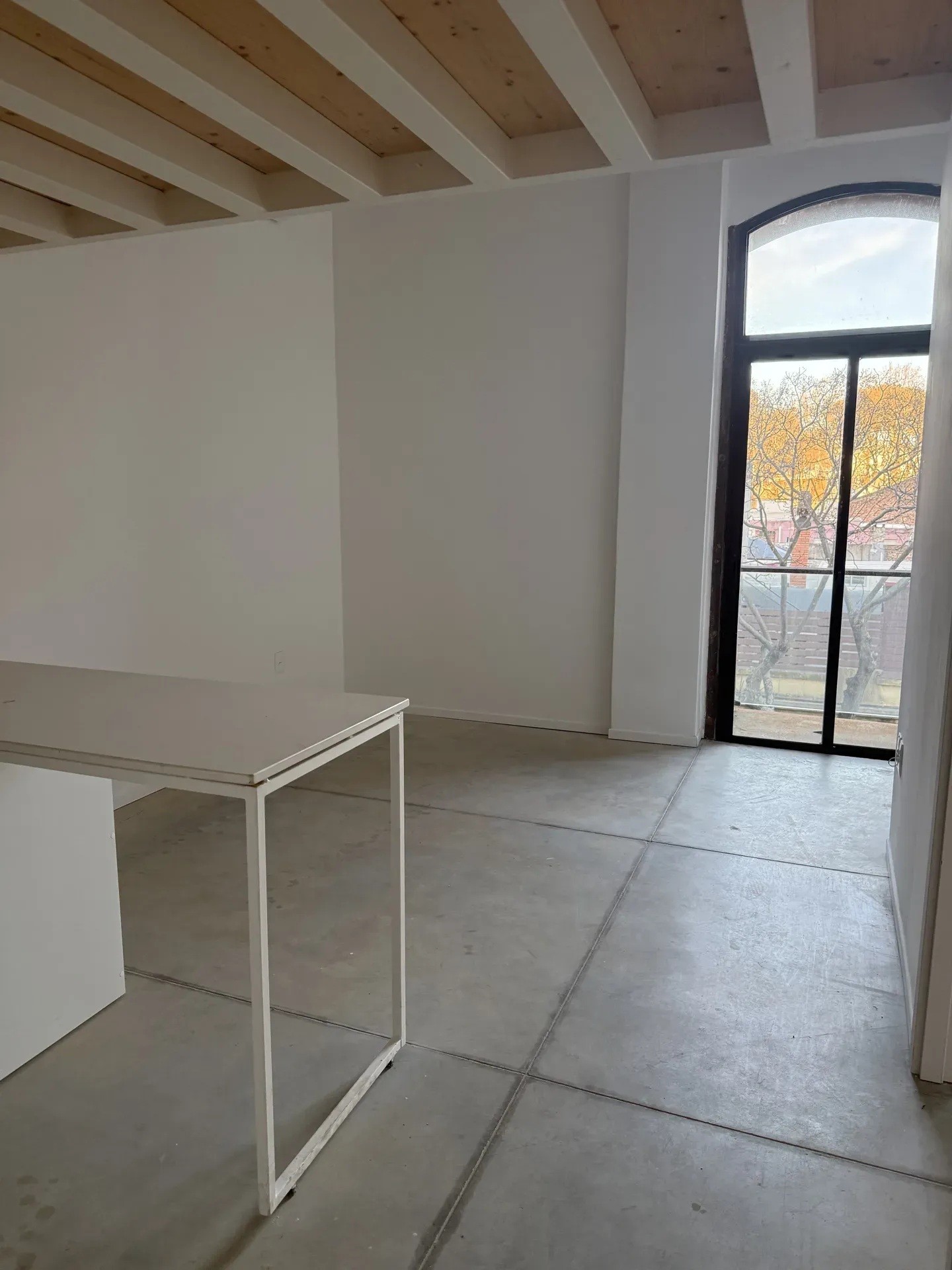 ALQUILER EN AGUADA CASI A ESTRENAR, 1 DORMITORIO, PISO 3 AL FRENTE, ALTILLO, SUM, LAVADERO