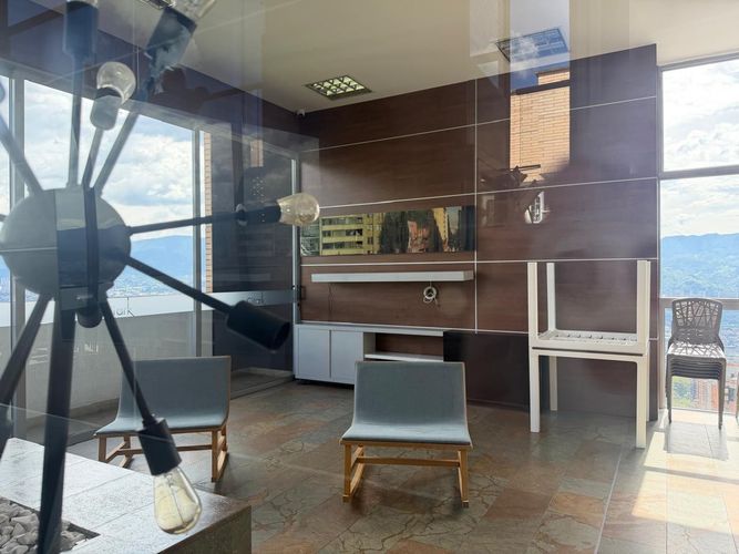 Apartaestudio en venta en Los Naranjos, Medellín, 62 m² · foto 9 de 18