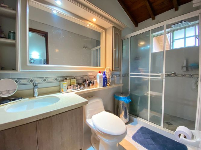 Casa de 4 alcobas en venta en Ruitoque Condominio, Floridablanca, 368 m² · foto 15 de 24