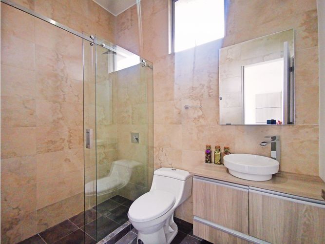 Casa de 4 alcobas en venta en La Diana, Sopó, 396 m² · foto 9 de 21