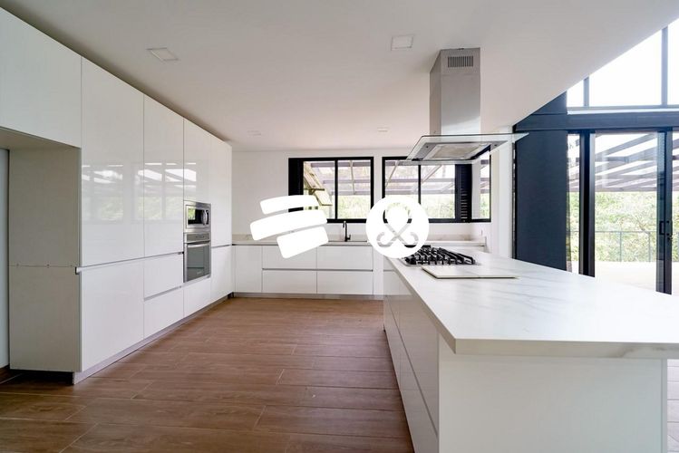Casa de 3 alcobas en venta en Loma Del Escobero, El Retiro · foto 8 de 24