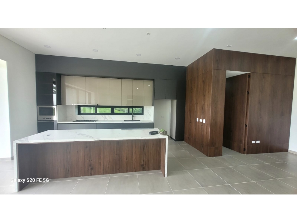 Casa en venta en Cerritos, Pereira · foto 2 de 24