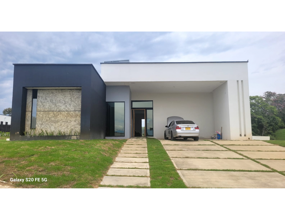 Casa en venta en Cerritos, Pereira · foto 3 de 24