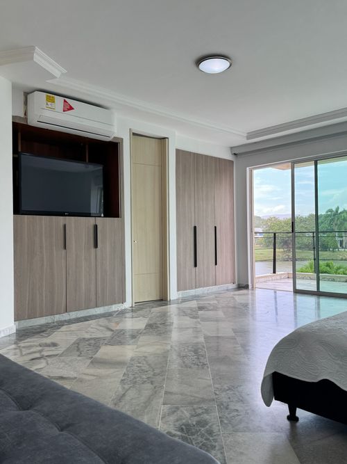 Casa de 6 alcobas en arriendo en Miraflores, Girardot, 300 m² · foto 24 de 24