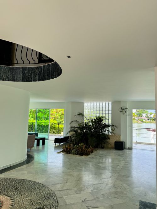 Casa de 6 alcobas en arriendo en Miraflores, Girardot, 300 m² · foto 17 de 24