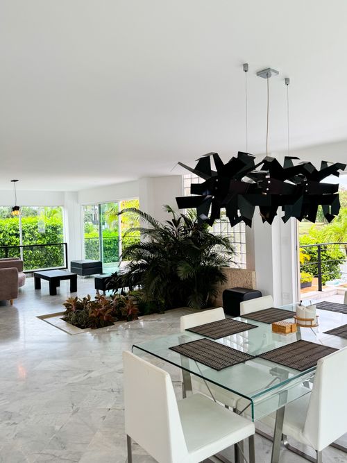 Casa de 6 alcobas en arriendo en Miraflores, Girardot, 300 m² · foto 22 de 24