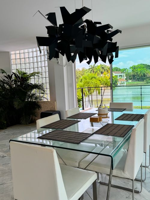 Casa de 6 alcobas en arriendo en Miraflores, Girardot, 300 m² · foto 21 de 24