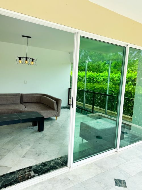 Casa de 6 alcobas en arriendo en Miraflores, Girardot, 300 m² · foto 7 de 24