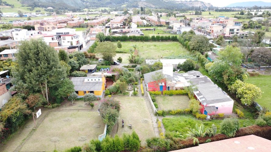 Lote en venta en Chuntame, Cajicá, 6190 m² · foto 2 de 5