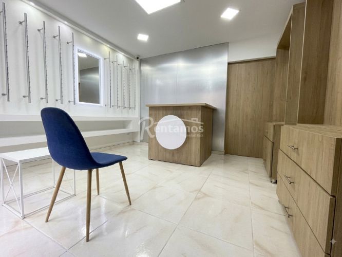 Local en venta en La Candelaria, Medellín, 24 m² · foto 5 de 11
