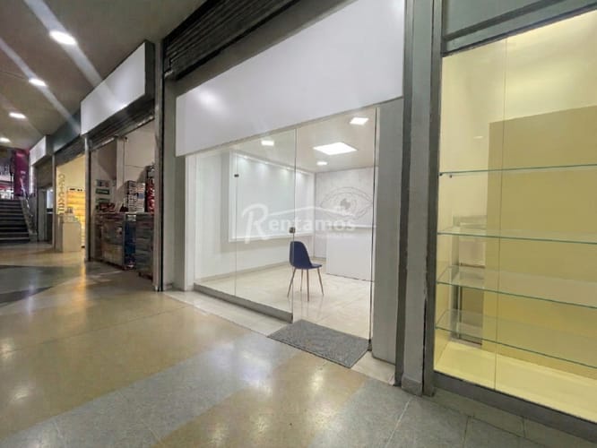 Local en venta en La Candelaria, Medellín, 24 m² · foto 9 de 11