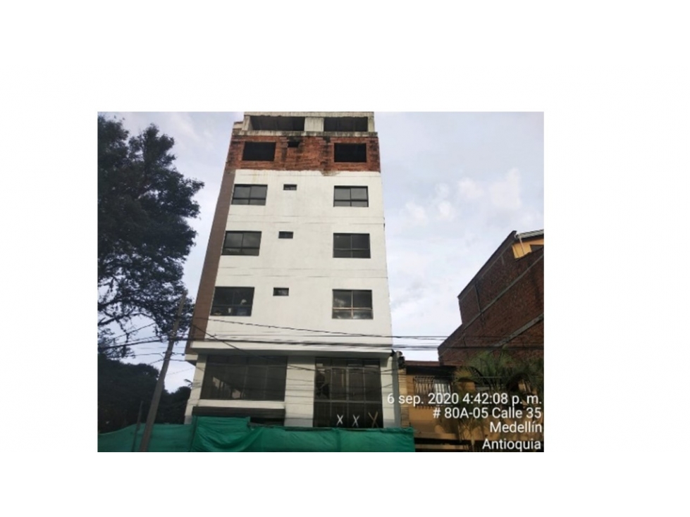 Building in Laureles (1239 m²) for Sale