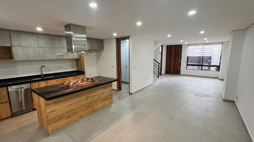 Casa de 4 alcobas en venta en Cota, 180 m² · foto 8 de 24