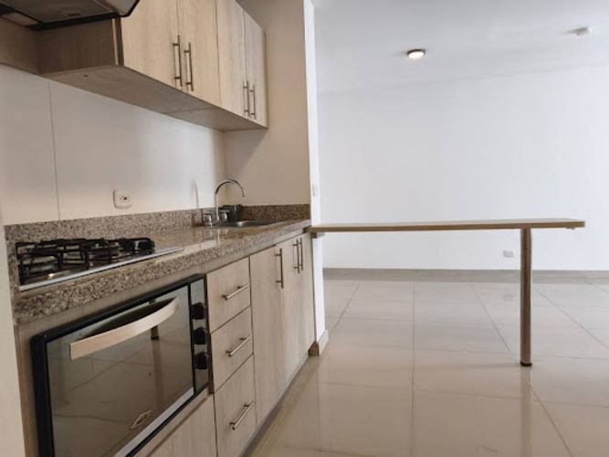 Apartamento de 3 alcobas en arriendo en Prados De Sabaneta, La Estrella, 70 m² · foto 3 de 19