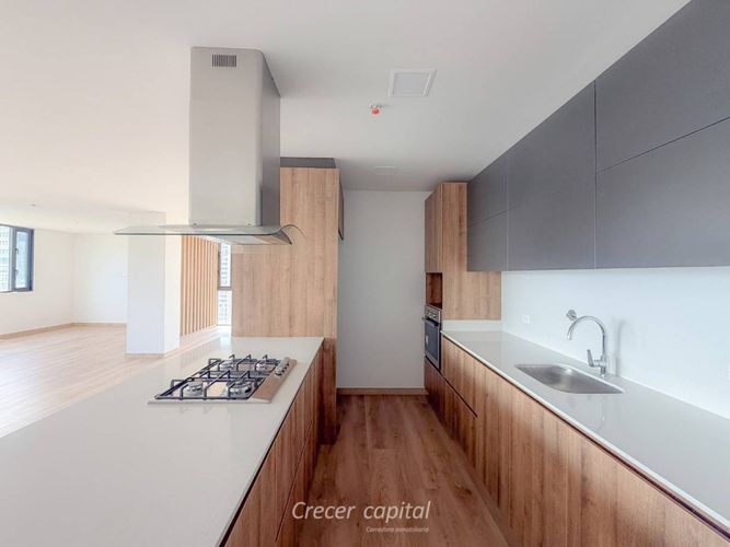 Apartamento de 2 alcobas en venta en Manila, Medellín, 143 m² · foto 3 de 13
