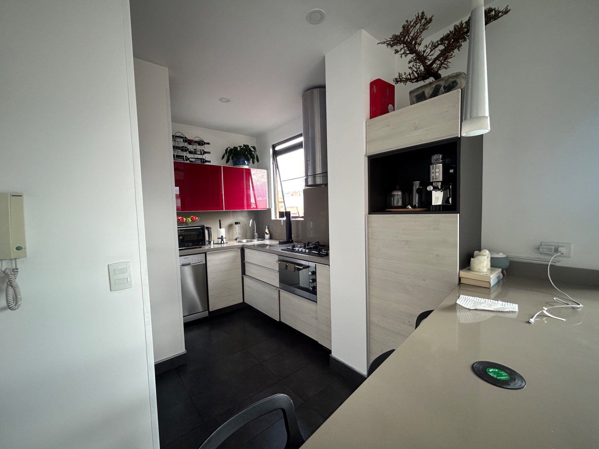 Apartamento en venta en Santa Barbara, Bogotá · foto 10 de 14