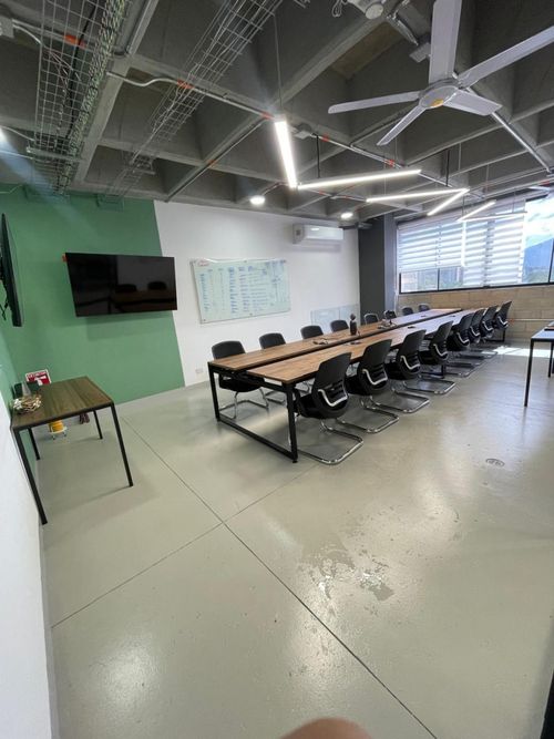 Oficina en arriendo en Viviendas Del Sur, Itagüí, 1000 m² · foto 7 de 20
