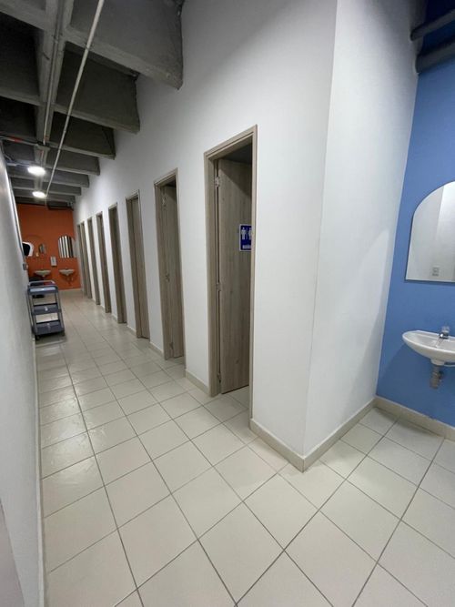 Oficina en arriendo en Viviendas Del Sur, Itagüí, 1000 m² · foto 13 de 20