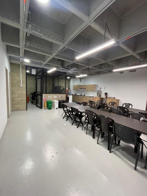 Oficina en arriendo en Viviendas Del Sur, Itagüí, 1000 m² · foto 15 de 20