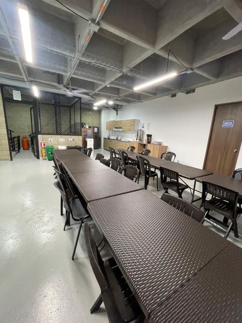 Oficina en arriendo en Viviendas Del Sur, Itagüí, 1000 m² · foto 18 de 20