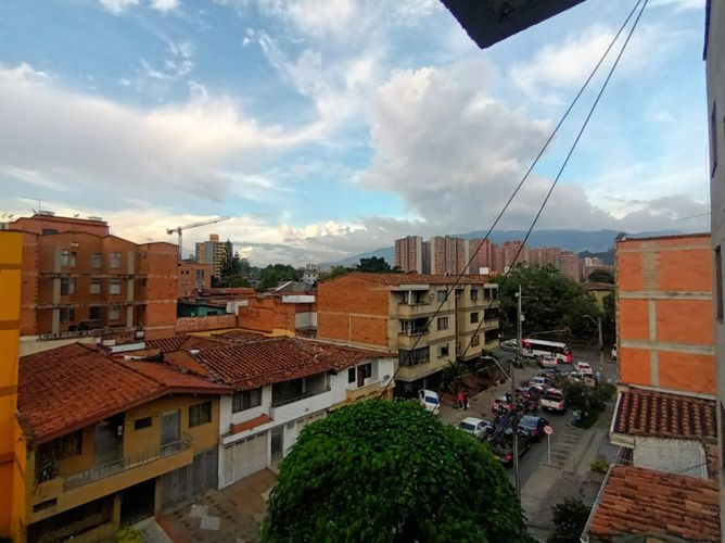 Apartamento de 4 alcobas en venta en Calasanz Parte Alta, Medellín, 115 m² · foto 9 de 23